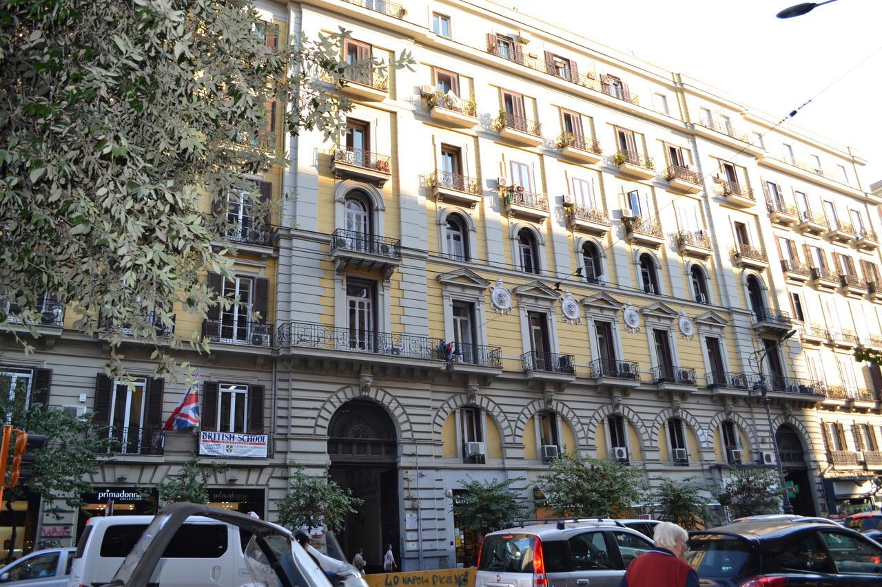 Le Stanze Di Dolly Bed & Breakfast Naples Luaran gambar