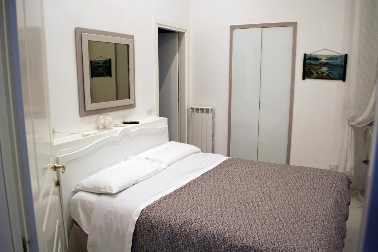 Le Stanze Di Dolly Bed & Breakfast Naples Luaran gambar